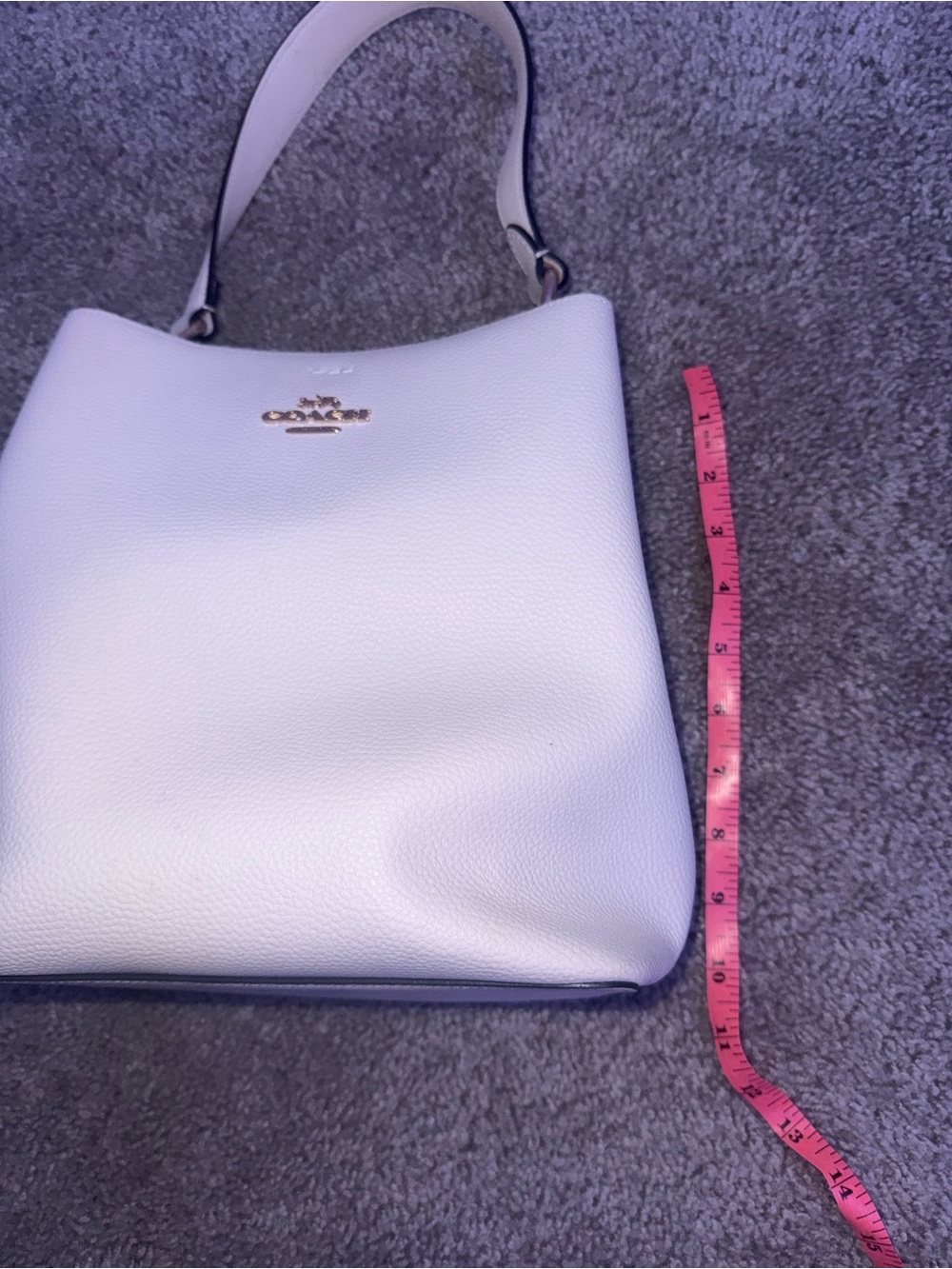 Coach Town Bucket Bag in white with light brown interior - Picture 2 of 6
